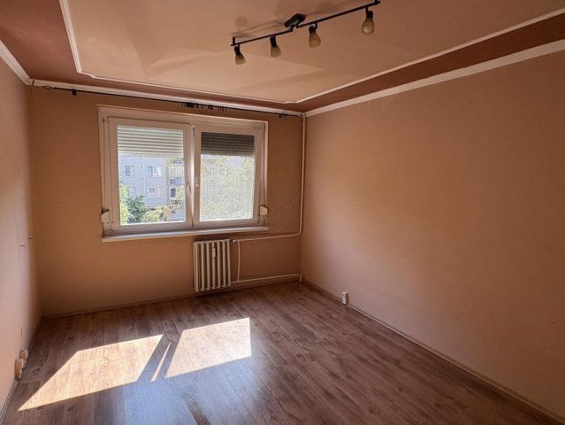 Eladó panellakás, Hódmezővásárhelyen 34.9 M Ft, 2 szobás