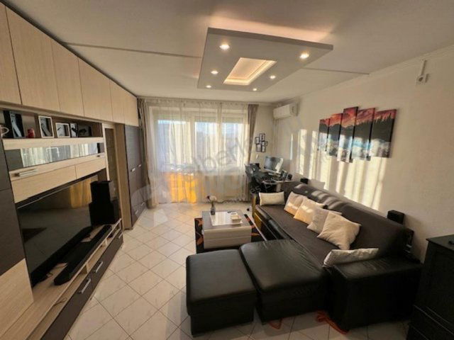 Kiadó panellakás, albérlet, XVI. kerületben, Összefogás sétányon