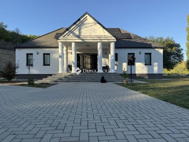 Eladó családi ház, Szellőn 125 M Ft, 5 szobás