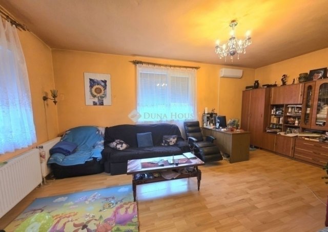 Eladó családi ház, Gyömrőn 97.9 M Ft, 4 szobás