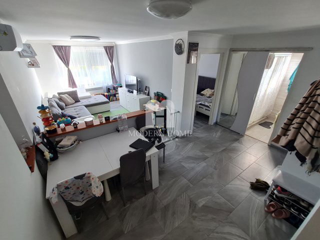 Eladó családi ház, Pázmándon 75.99 M Ft, 1+2 szobás