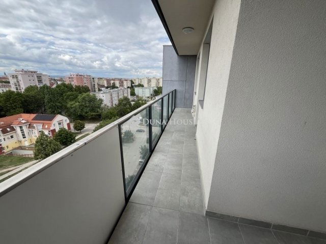 Eladó téglalakás, Székesfehérvárott 95 M Ft, 3 szobás