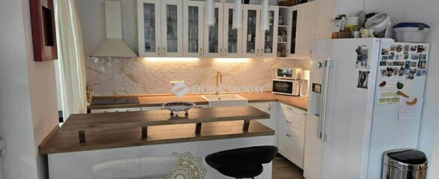 Eladó családi ház, Veresegyházon 139.9 M Ft, 4 szobás