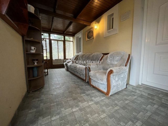 Eladó családi ház, Zircen 78 M Ft, 3 szobás