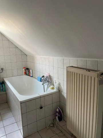 Eladó családi ház, Pilisvörösváron 89.9 M Ft, 6+2 szobás