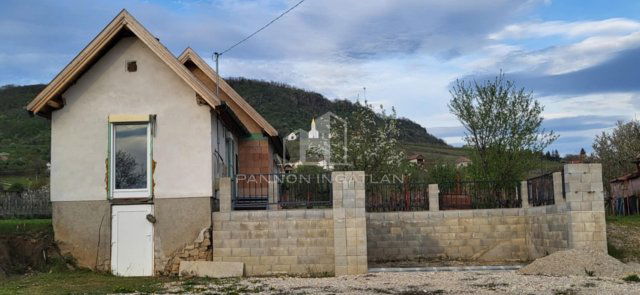 Eladó családi ház, Somlójenőn 27.2 M Ft, 2 szobás
