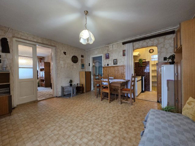 Eladó családi ház, Gyöngyösön 52.9 M Ft, 3 szobás