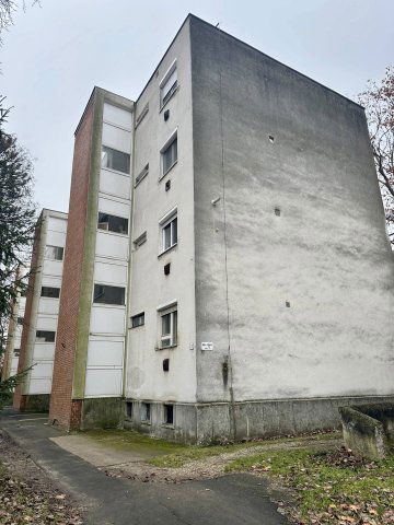 Eladó téglalakás, Marcaliban 22.5 M Ft, 2 szobás