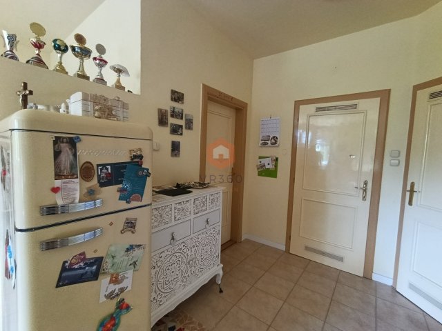 Kiadó téglalakás, albérlet, Pécsett 180 E Ft / hó, 2 szobás