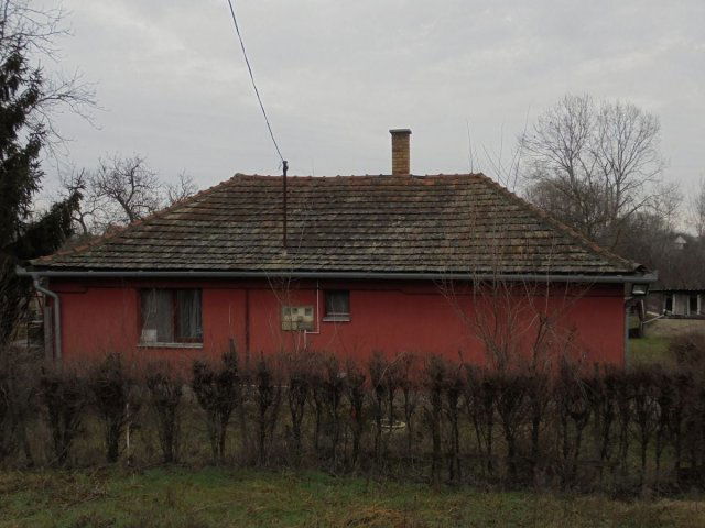 Eladó családi ház, Debrecenben 42 M Ft, 2 szobás