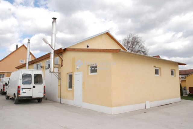 Eladó családi ház, Solton 554.4 M Ft, 5 szobás