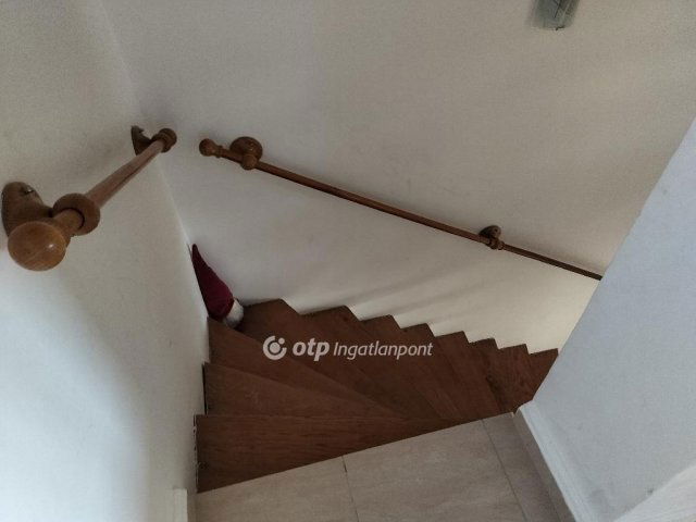 Eladó téglalakás, Mosonmagyaróváron 65.5 M Ft, 3+1 szobás