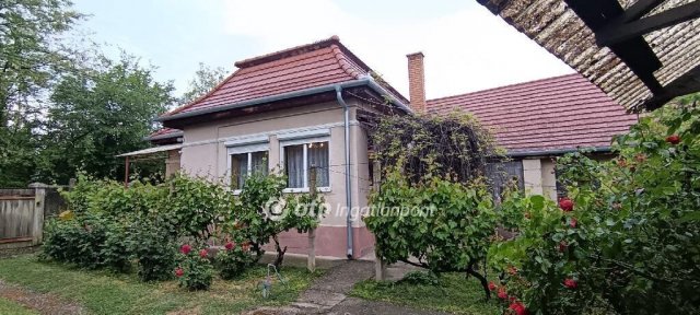 Eladó családi ház, Kiskunlacházán 59 M Ft, 3 szobás