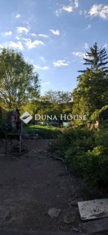 Eladó családi ház, Zengővárkonyon 35 M Ft, 3 szobás