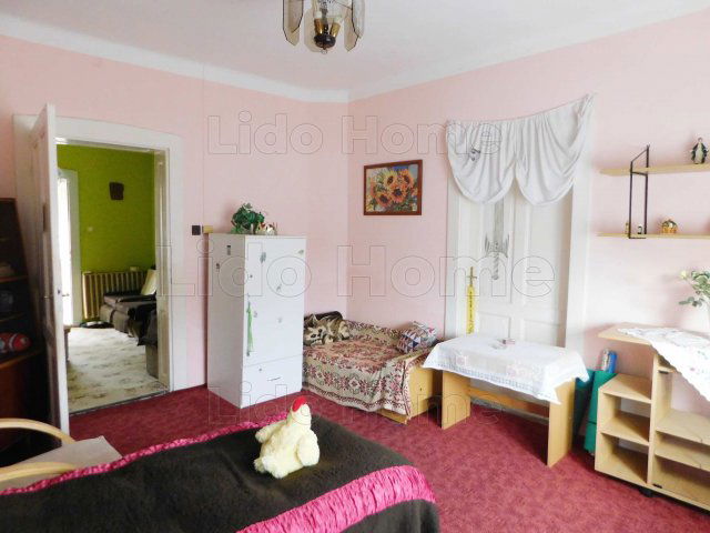 Eladó családi ház, Dombóváron 26.9 M Ft, 10 szobás