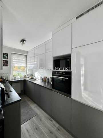 Eladó téglalakás, Pécsett 89.9 M Ft, 3 szobás