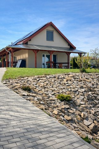 Eladó családi ház, Felsőpáhokon 259 M Ft, 6 szobás