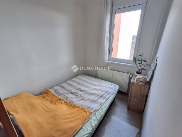 Eladó téglalakás, Budapesten, XVIII. kerületben 67.9 M Ft
