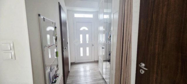 Eladó sorház, Vácon 119 M Ft, 4 szobás / költözzbe.hu