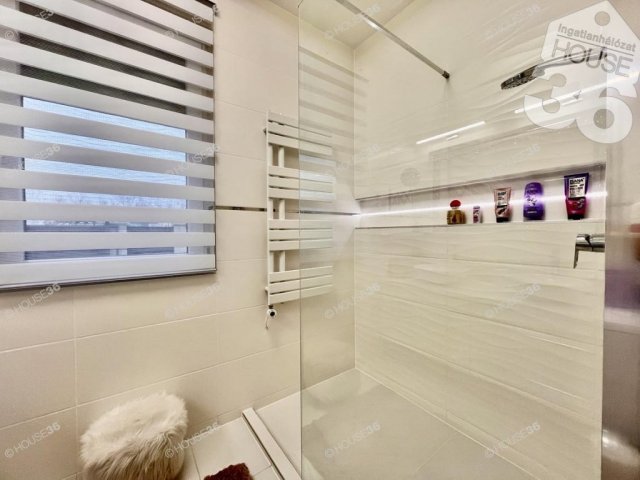 Eladó családi ház, Kecskeméten 145 M Ft, 6 szobás