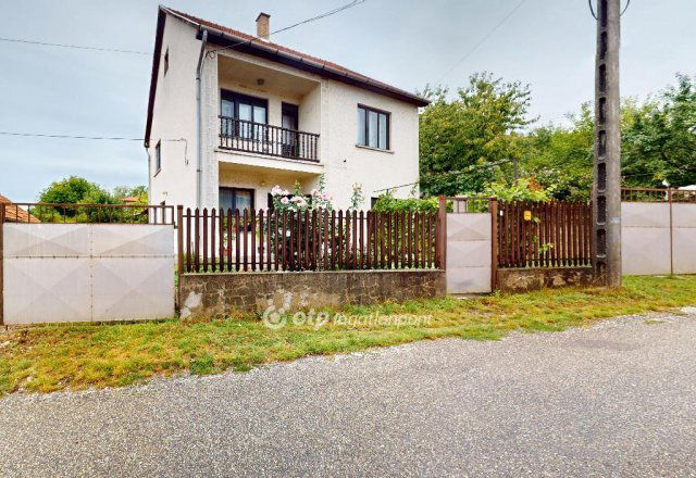 Eladó családi ház, Szendrőn 22 M Ft, 4 szobás