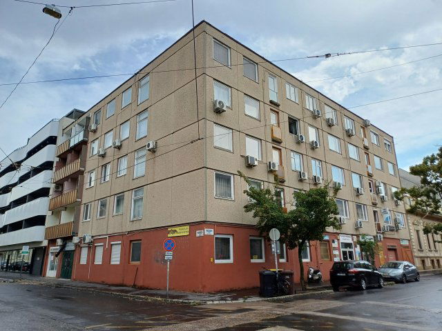 Eladó iroda, Szegeden 25.5 M Ft, 4 szobás / költözzbe.hu