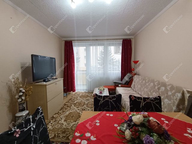 Eladó panellakás, Sopronban 53.5 M Ft, 3 szobás