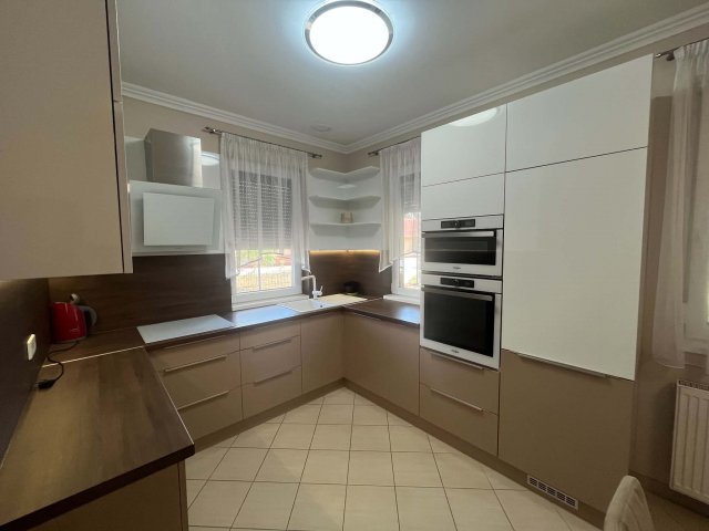 Kiadó családi ház, albérlet, Helvécián 350 E Ft / hó