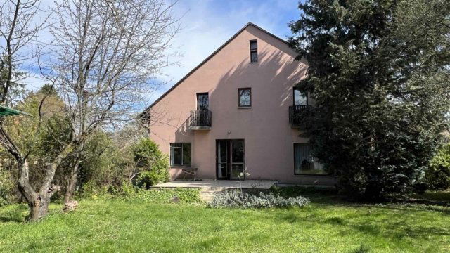 Eladó családi ház, Budapesten, II. kerületben 309.9 M Ft