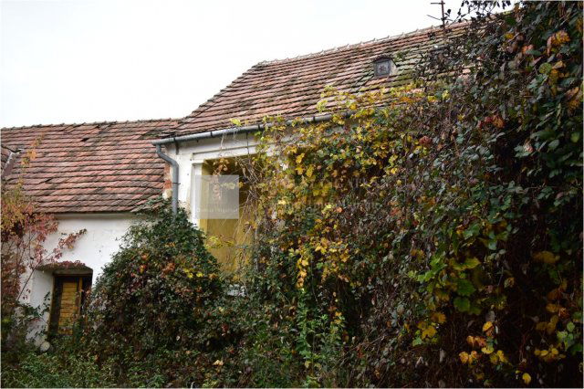 Eladó családi ház, Felsőcsatáron 20 M Ft, 2 szobás