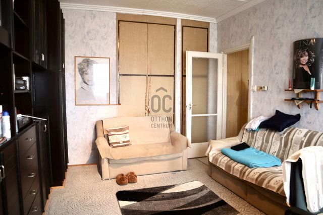 Eladó téglalakás, Kőszegen 32 M Ft, 2 szobás