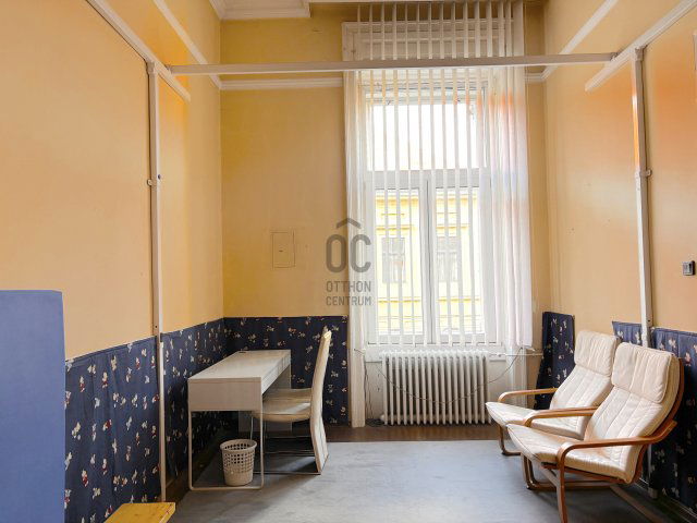 Eladó téglalakás, Debrecenben 99.9 M Ft, 4 szobás