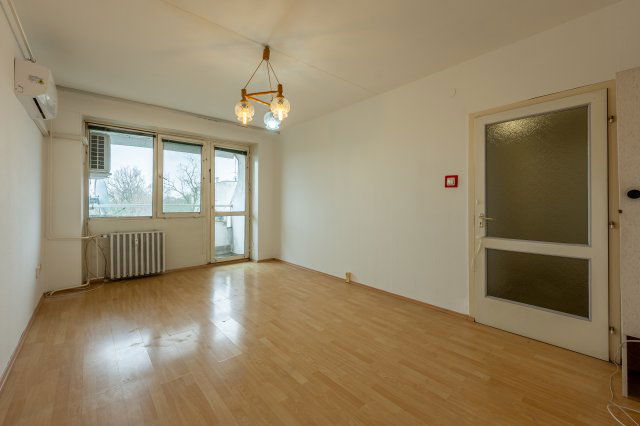 Eladó panellakás, Budapesten, XXI. kerületben, Zöldfa utcában