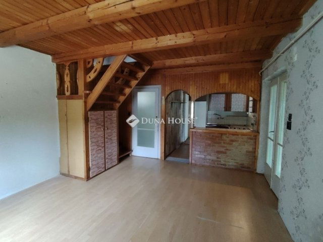 Eladó családi ház, Inárcson 45 M Ft, 4 szobás