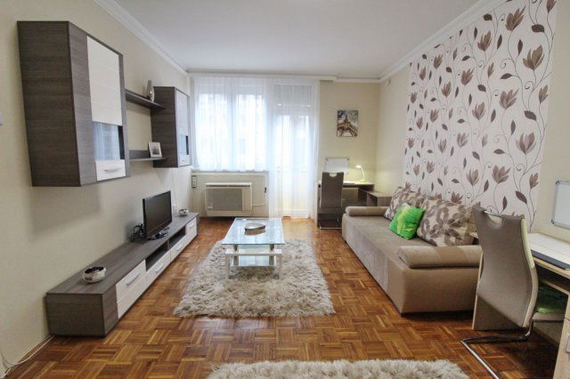 Kiadó téglalakás, albérlet, Debrecenben 210 E Ft / hó, 1 szobás