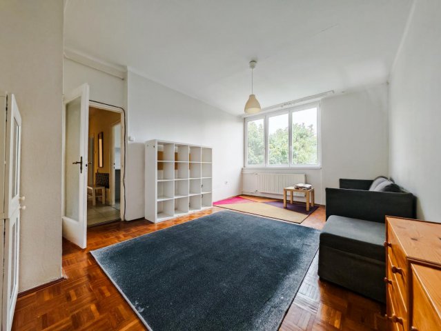 Eladó téglalakás, Tatabányán 36 M Ft, 2 szobás