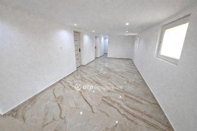 Eladó családi ház, Csongrádon 55 M Ft, 3+1 szobás