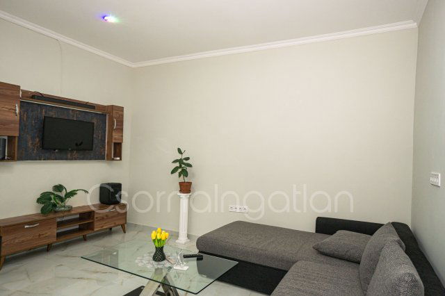 Eladó családi ház, Kapuváron 70 M Ft, 5 szobás