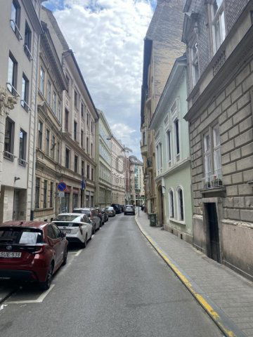 Eladó téglalakás, Budapesten, V. kerületben 69.99 M Ft, 2 szobás