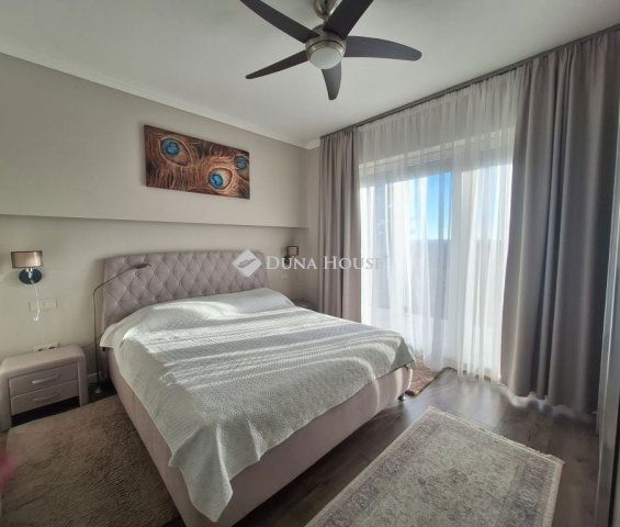 Eladó családi ház, Szadán 265 M Ft, 6 szobás