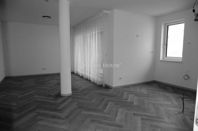 Eladó téglalakás, Székesfehérvárott 85 M Ft, 3 szobás