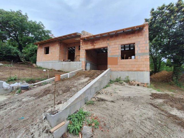 Eladó családi ház, Érden 149.9 M Ft, 5 szobás
