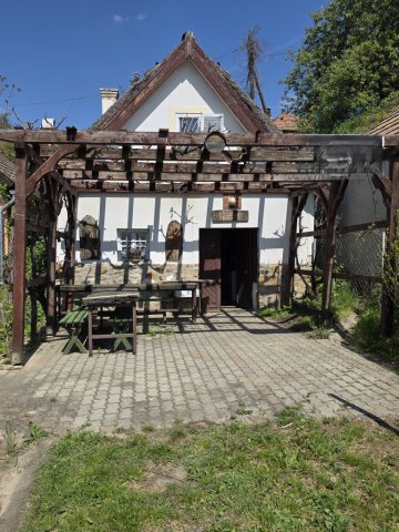 Eladó családi ház, Velencén 25.5 M Ft, 2 szobás