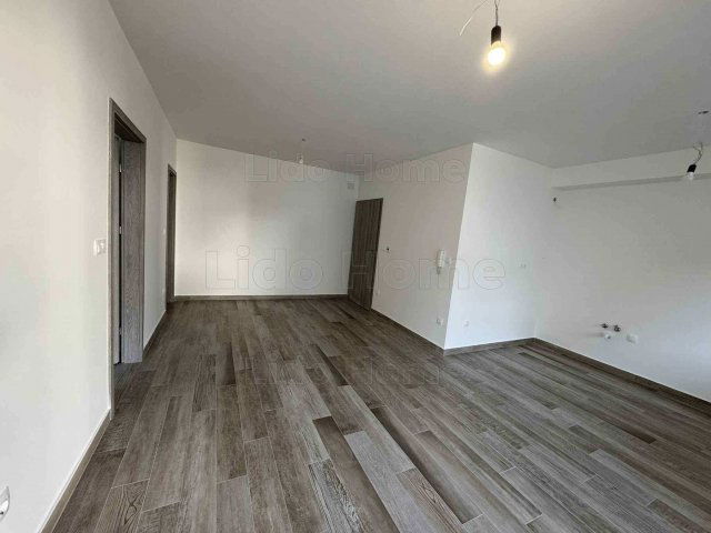 Eladó téglalakás, Siófokon 73.9 M Ft, 2 szobás