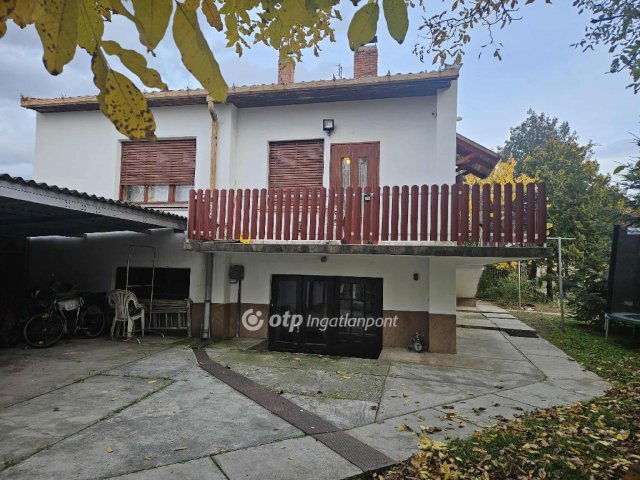 Eladó családi ház, Tiszajenőn 52.5 M Ft, 3 szobás