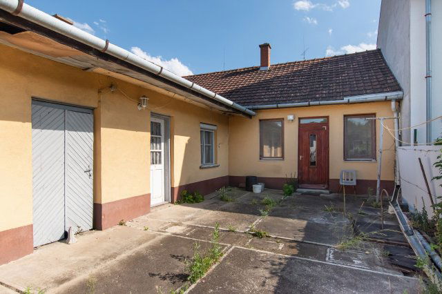 Eladó családi ház, Miskolcon, Futó utcában 29 M Ft, 2 szobás