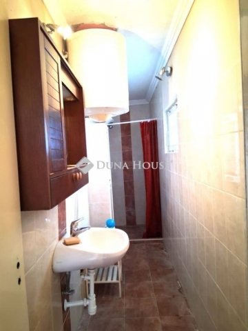 Eladó családi ház, Tabon 26 M Ft, 3 szobás