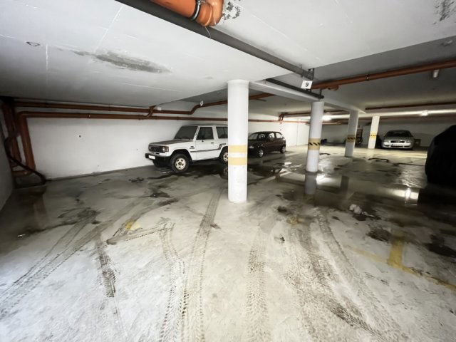 Eladó garázs, Kaposváron, Zárda utcában 7.5 M Ft