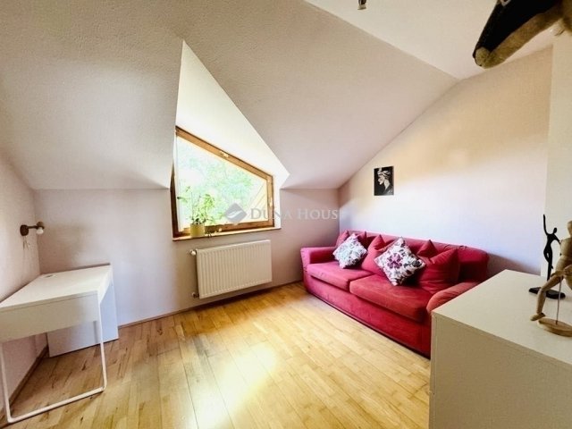 Eladó téglalakás, Budapesten, XVIII. kerületben 94.99 M Ft