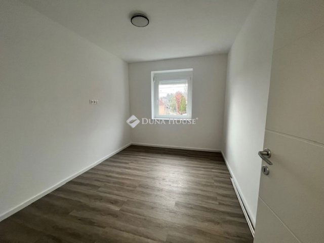 Eladó családi ház, Pécsváradon 85 M Ft, 4 szobás